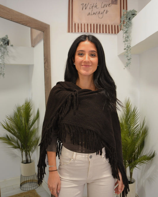 PONCHO CON FLECOS