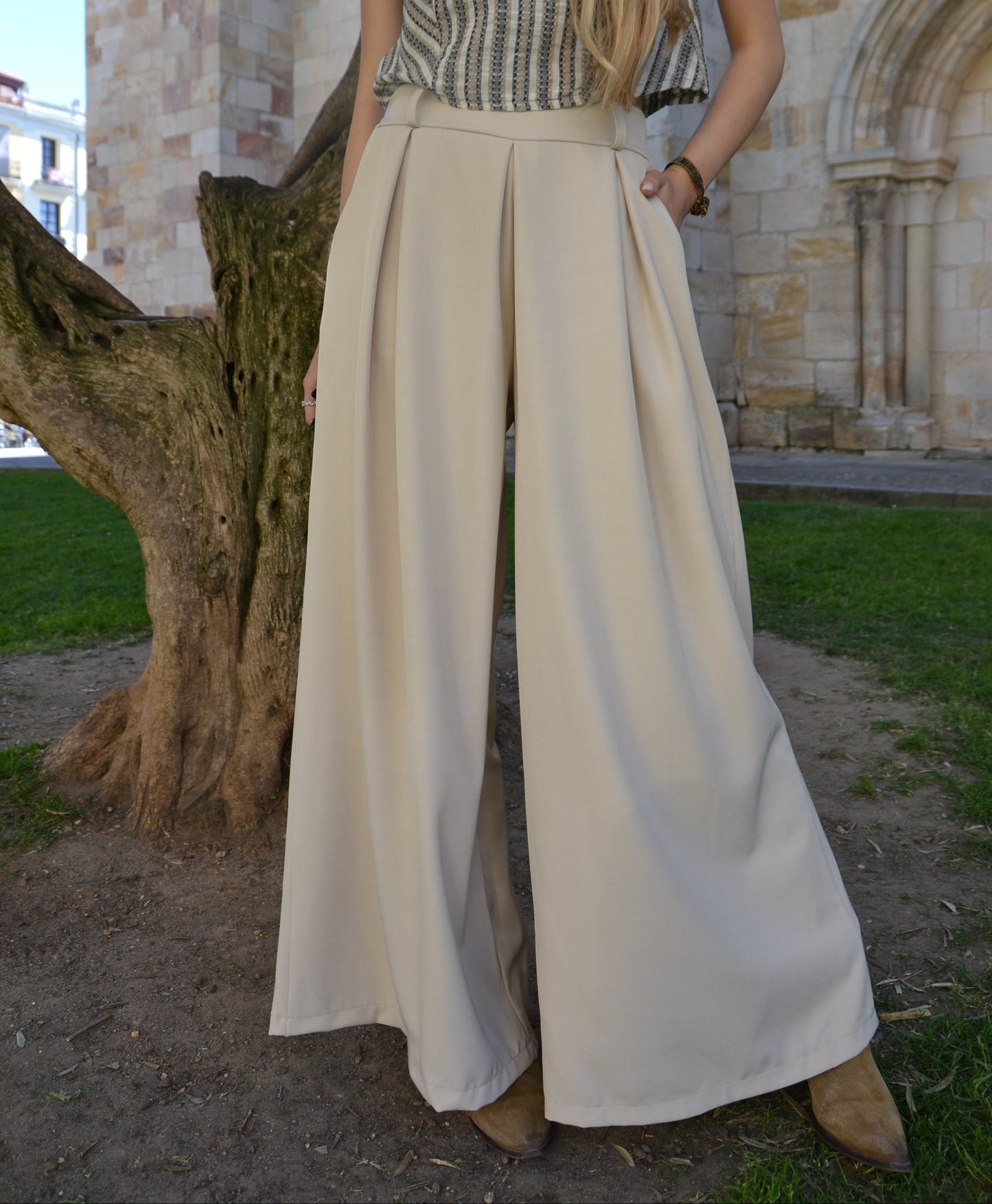 PANTALÓN PINZAS